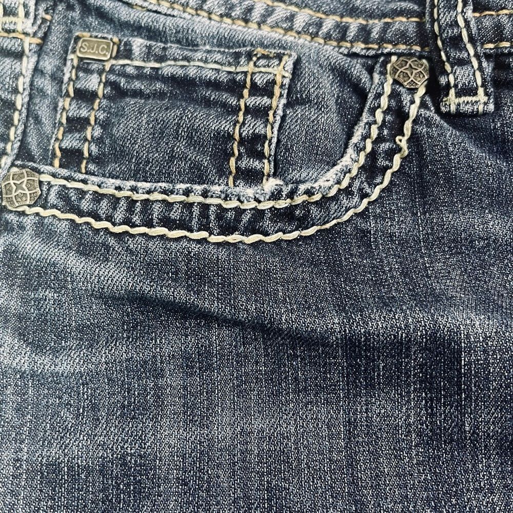 Silver Jeans Natsuki Bootcut Jeans - Picture 8 of 15